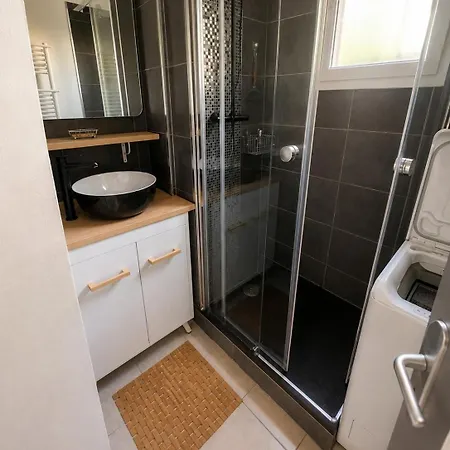 Appartement Les Tournesols, T2 Avec Balcon, Parking, Cité à 8 Min Carcassonne