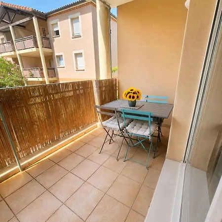Appartement Les Tournesols, T2 Avec Balcon, Parking, Cité à 8 Min Carcassonne