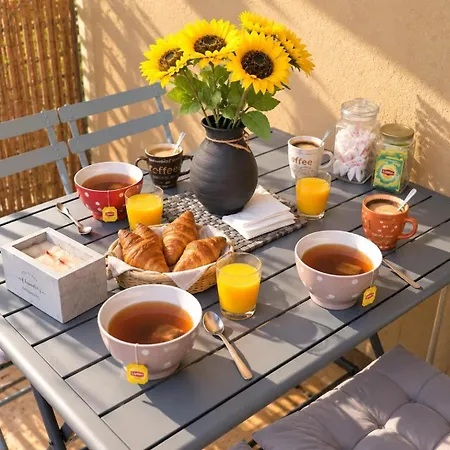 Les Tournesols, T2 Avec Balcon, Parking, Cité à 8 Min *