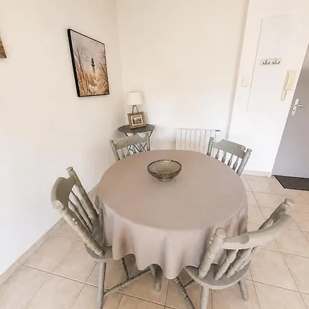 Les Tournesols, T2 Avec Balcon, Parking, Cité à 8 Min
