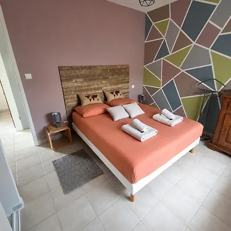 Les Tournesols, T2 Avec Balcon, Parking, Cité à 8 Min *